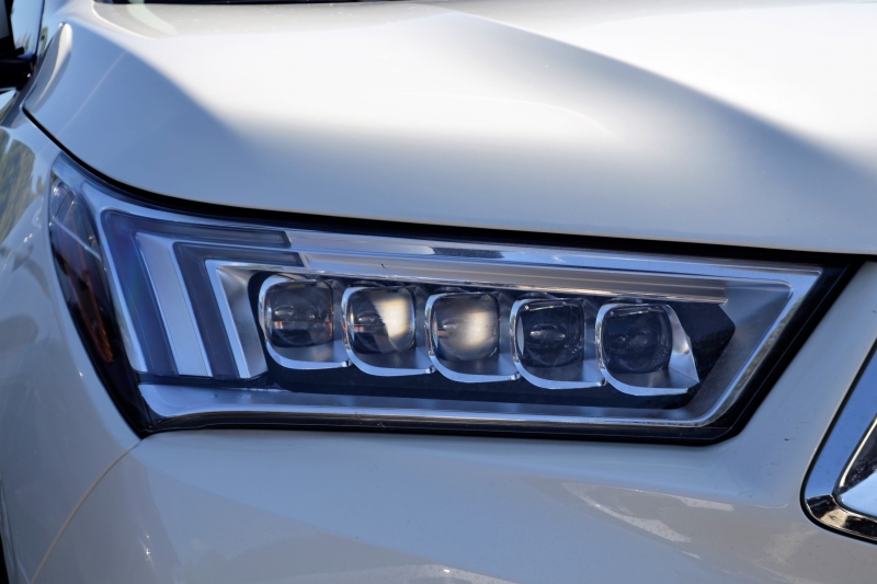 concession-AMIRAT-min_acura-headlamp-2834131